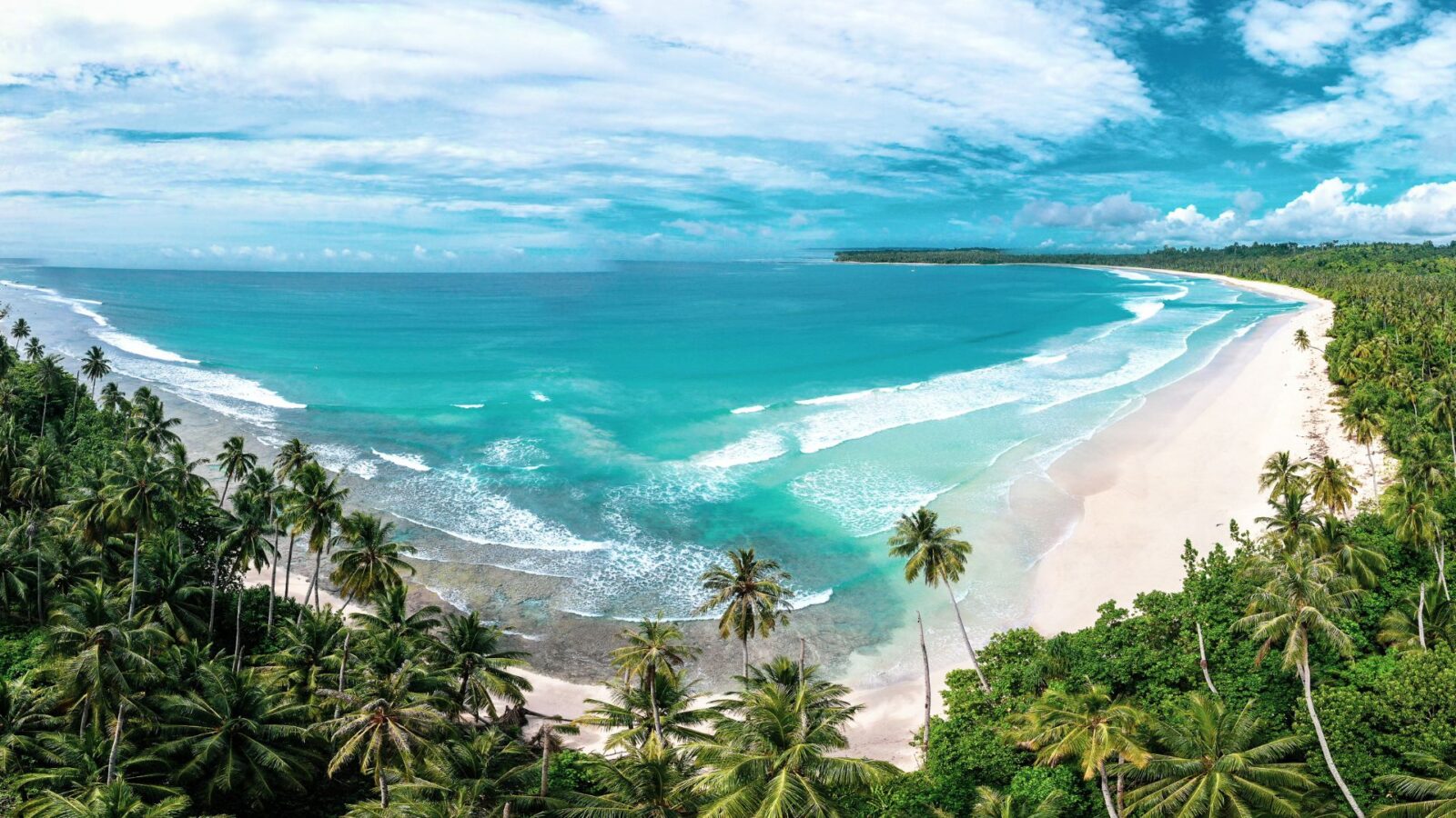 Mentawai: Keindahan Alam, Budaya Suku, dan Pesona Wisata Bahari