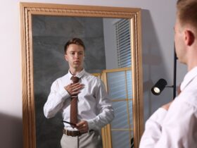 Narsis Adalah: Arti, Ciri-Ciri, dan Cara Menghadapinya dalam Kehidupan Sehari-hari