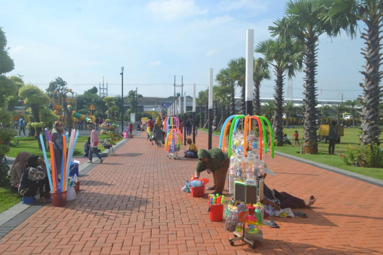 Alun Alun Jombang Ruang Santai Favorit Warga dan Wisatawan di Tengah Kota